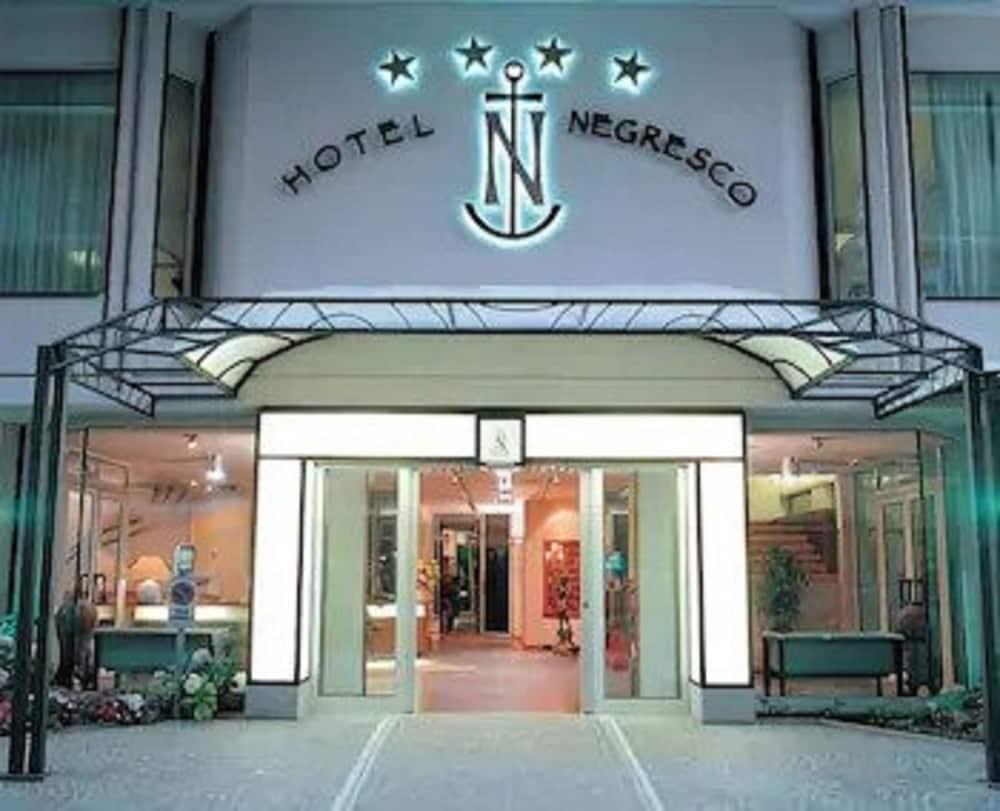 Hotel Negresco Cattolica Ngoại thất bức ảnh