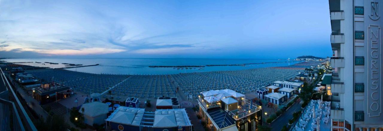 Hotel Negresco Cattolica Ngoại thất bức ảnh