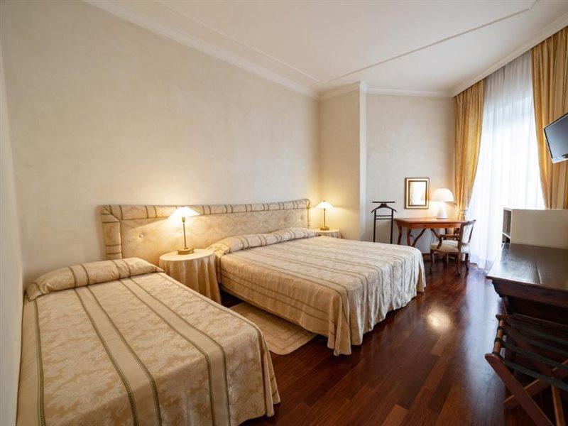 Hotel Negresco Cattolica Ngoại thất bức ảnh