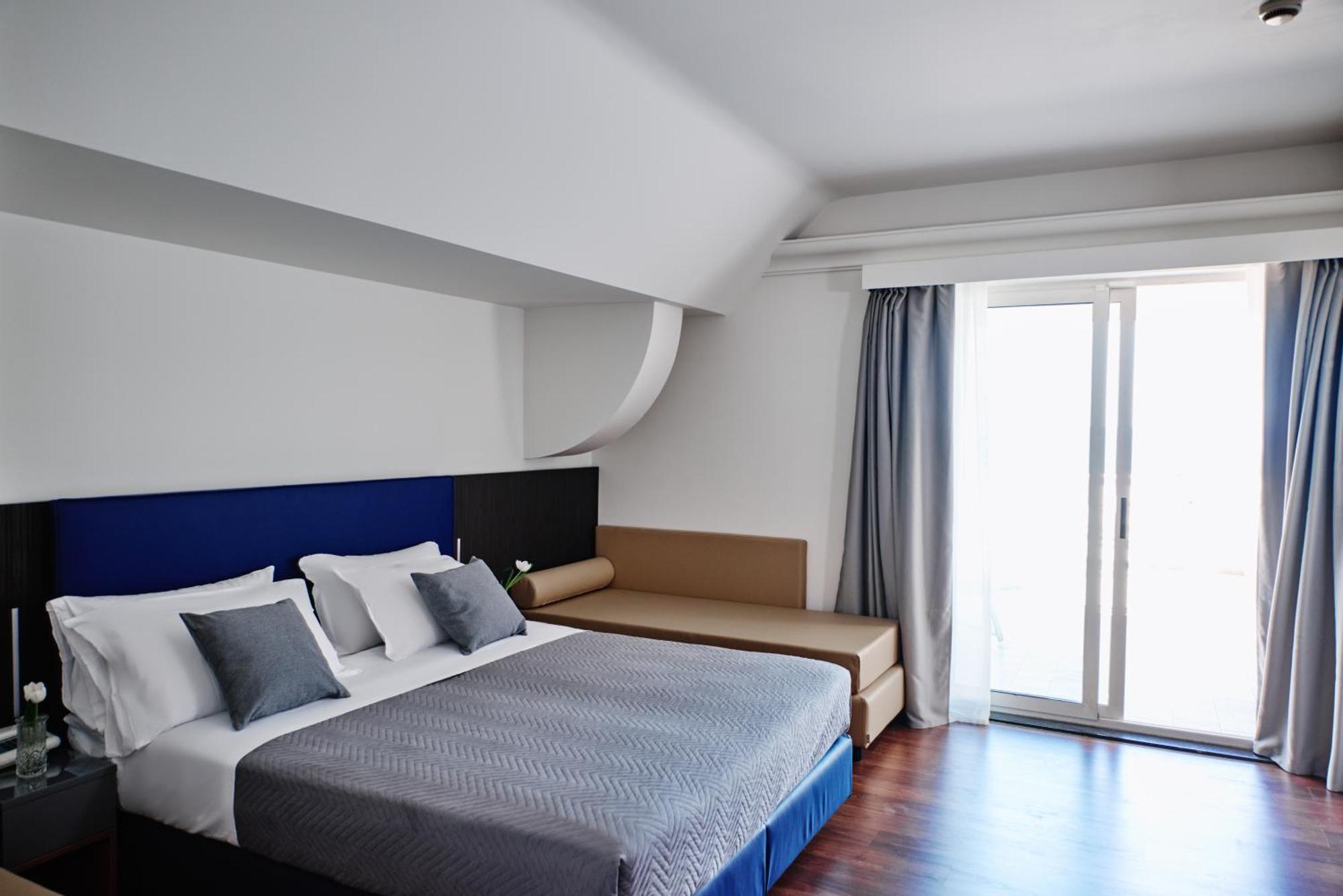 Hotel Negresco Cattolica Ngoại thất bức ảnh