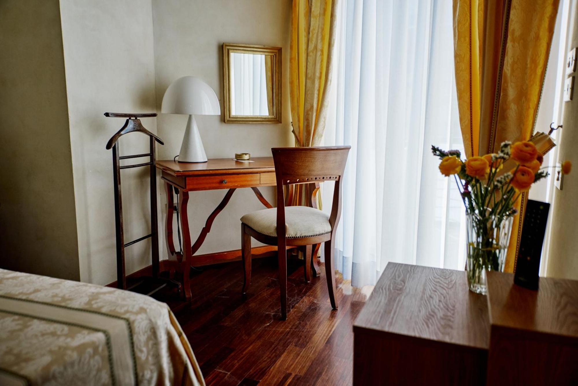Hotel Negresco Cattolica Ngoại thất bức ảnh