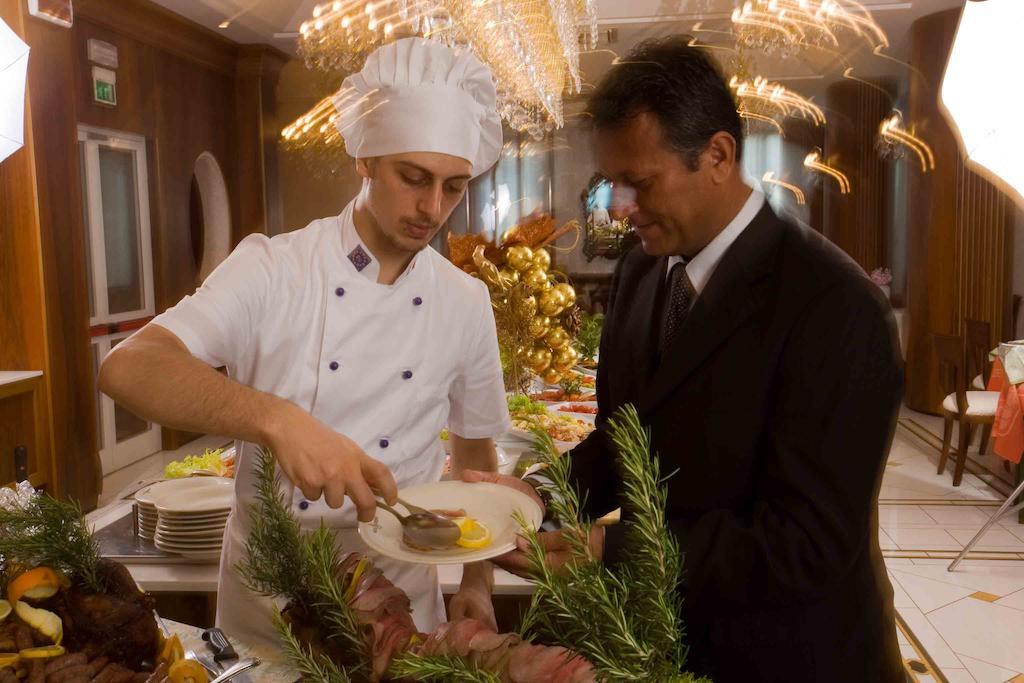 Hotel Negresco Cattolica Ngoại thất bức ảnh